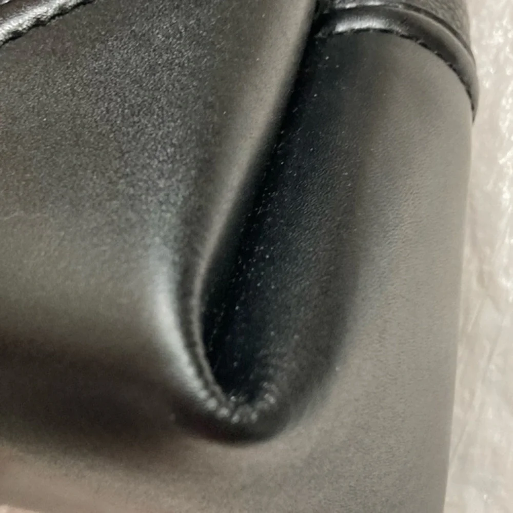 Michael kors black leather tote bag